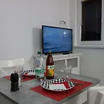 Speedys Gaestehaus דירה