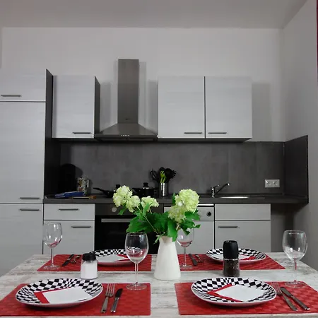 Race & Rest Apartments 아파트 Baar (Rhineland-Palatinate)